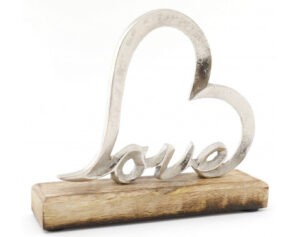 Dekorácia Srdce Love na drevenom podstavci